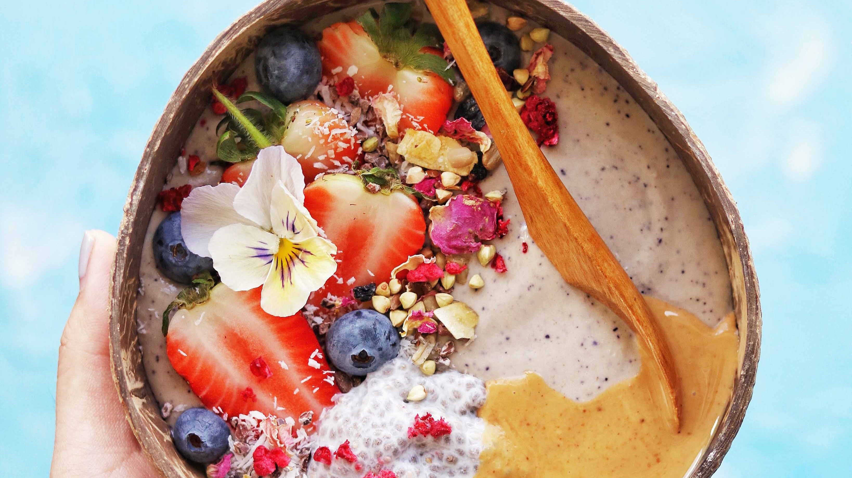 Blueberry Breakfast Smoothie Bowl