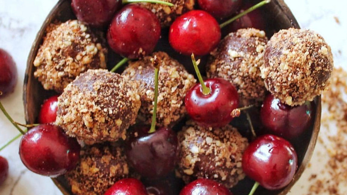 Hazelnut Cacao Date Bites