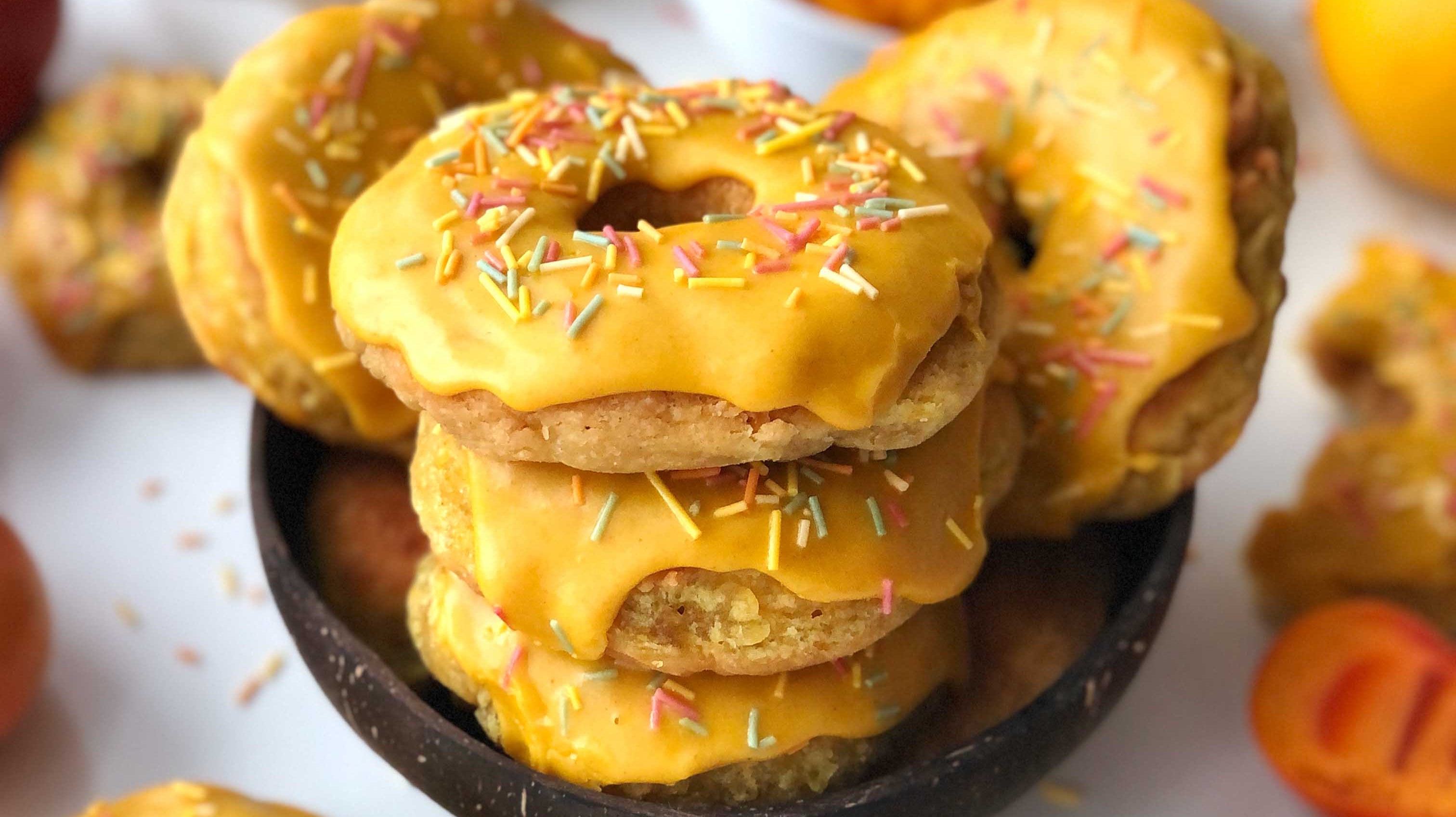 Creamy Pumpkin Donuts