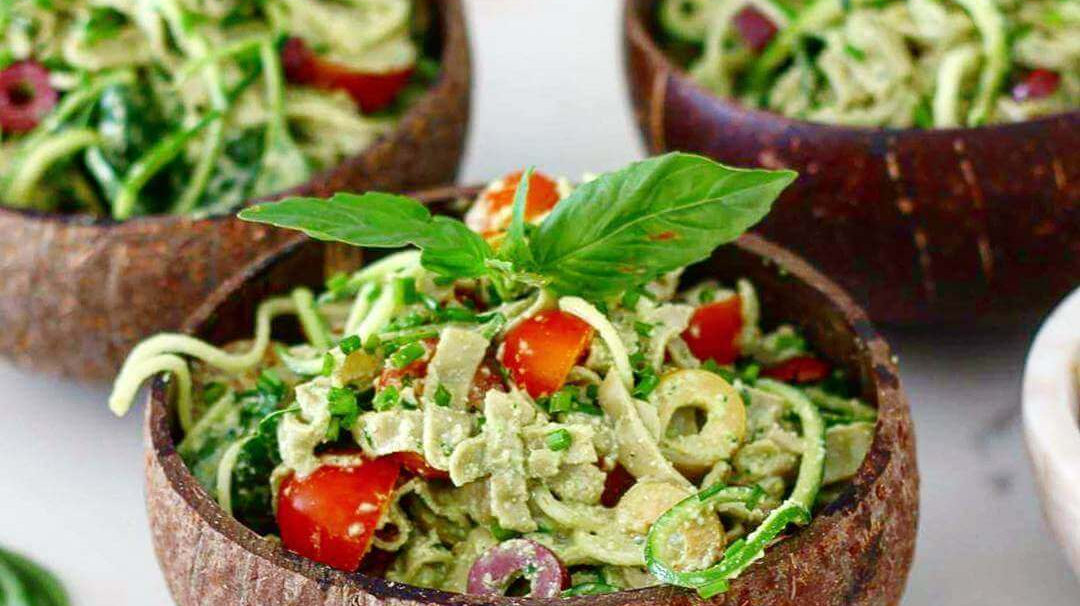 Mung Bean Fettuccine and Spiralized Raw Zucchini in a Raw Creamy Spinach Alfredo Sauce