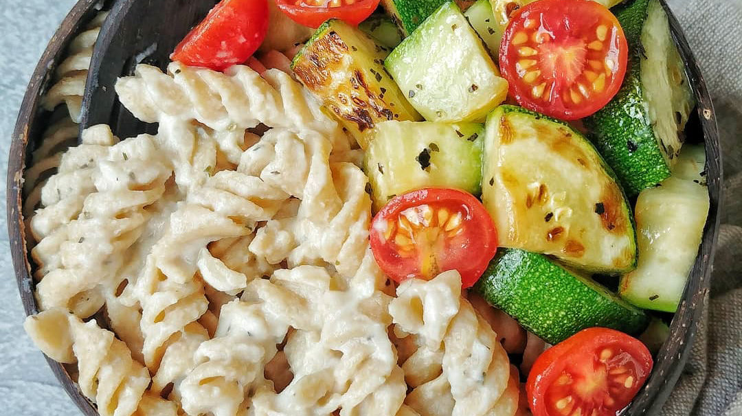 Pasta with Cauliflower Cream 'Cheese' Sauce