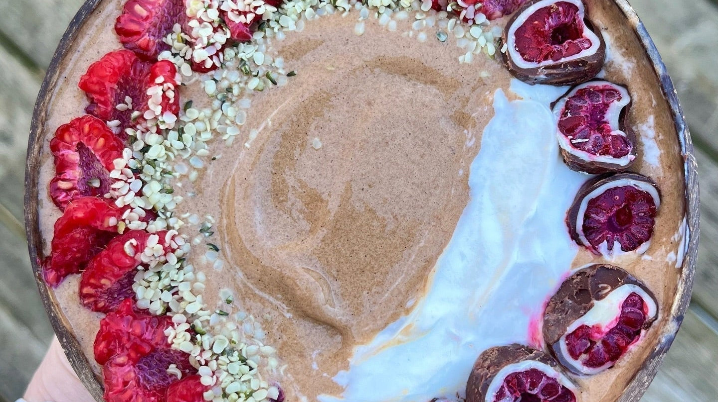 Chocolate Raspberry Smoothie Bowl