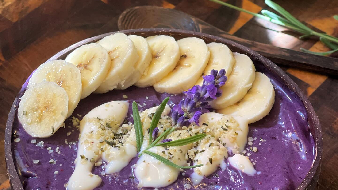 Blackberry Smoothie Bowl