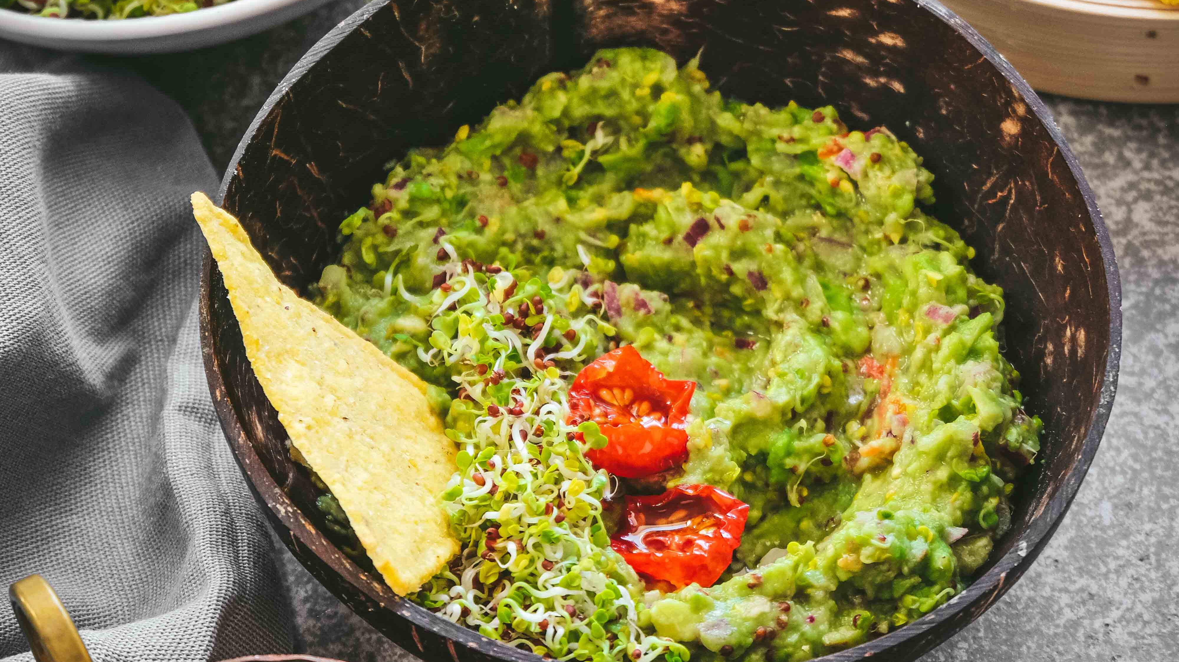 Sprouts & Sun-dried Tomato Guacamole