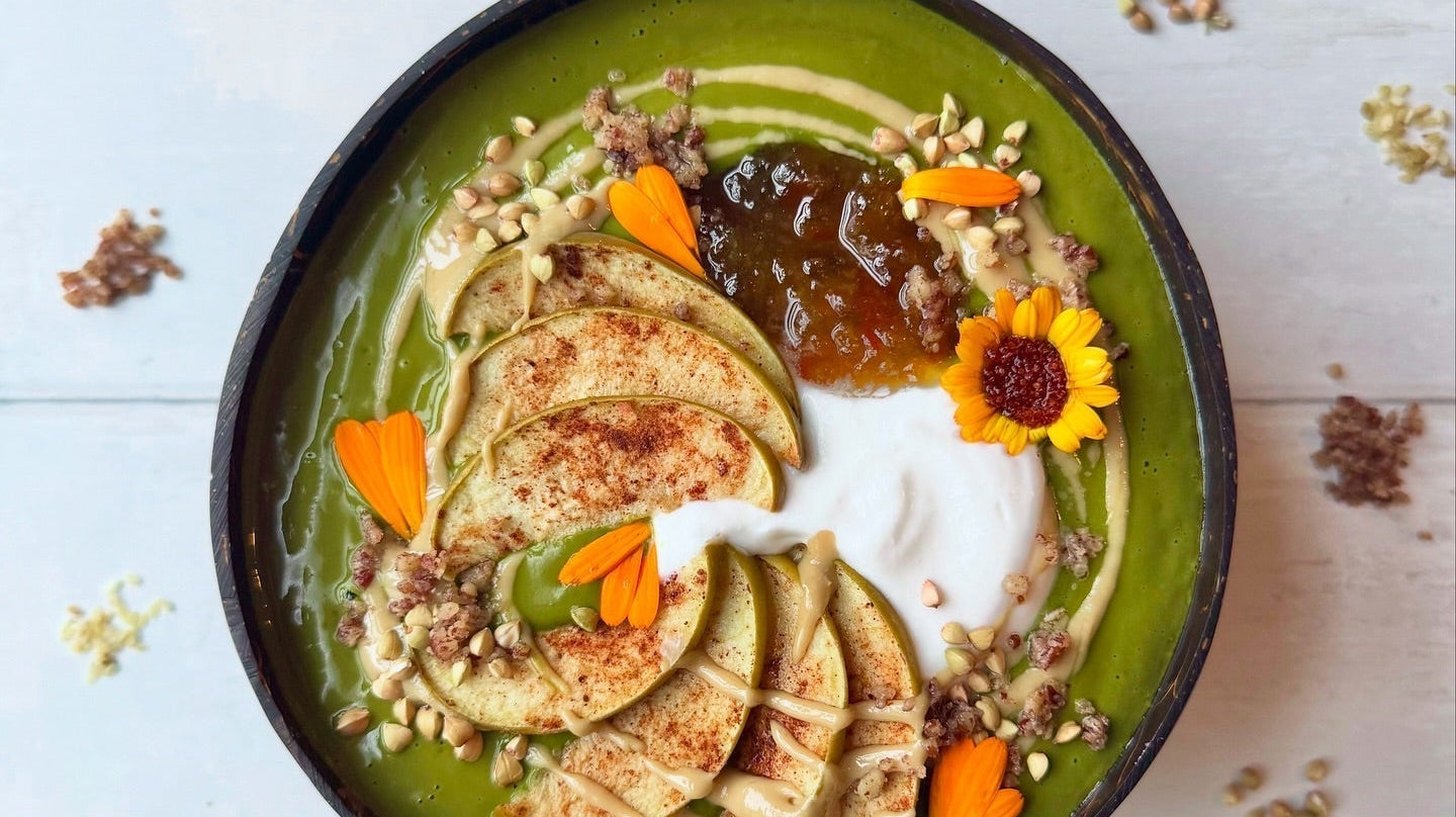 Baked Apples and Tahini Smoothie Bowl