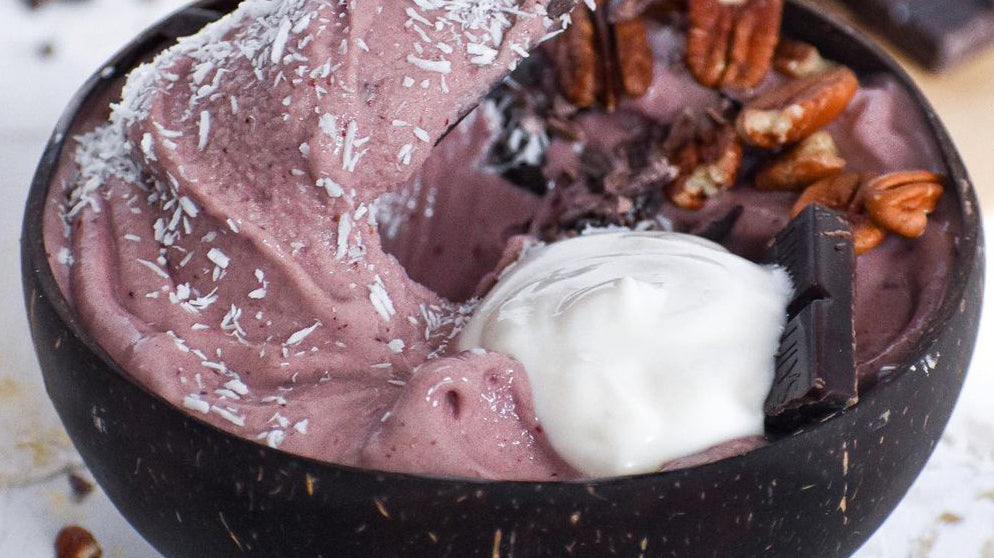 Chocolate Cherry Brownie Smoothie Bowl