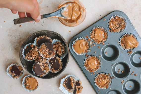 Peanut Butter Granola Cups