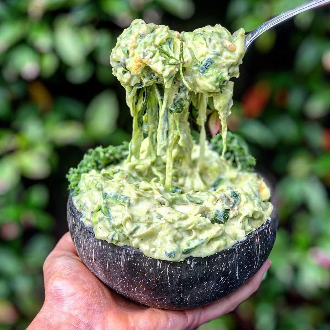 Cheesy Avocado Pasta - Raw, Vegan & Nut-free