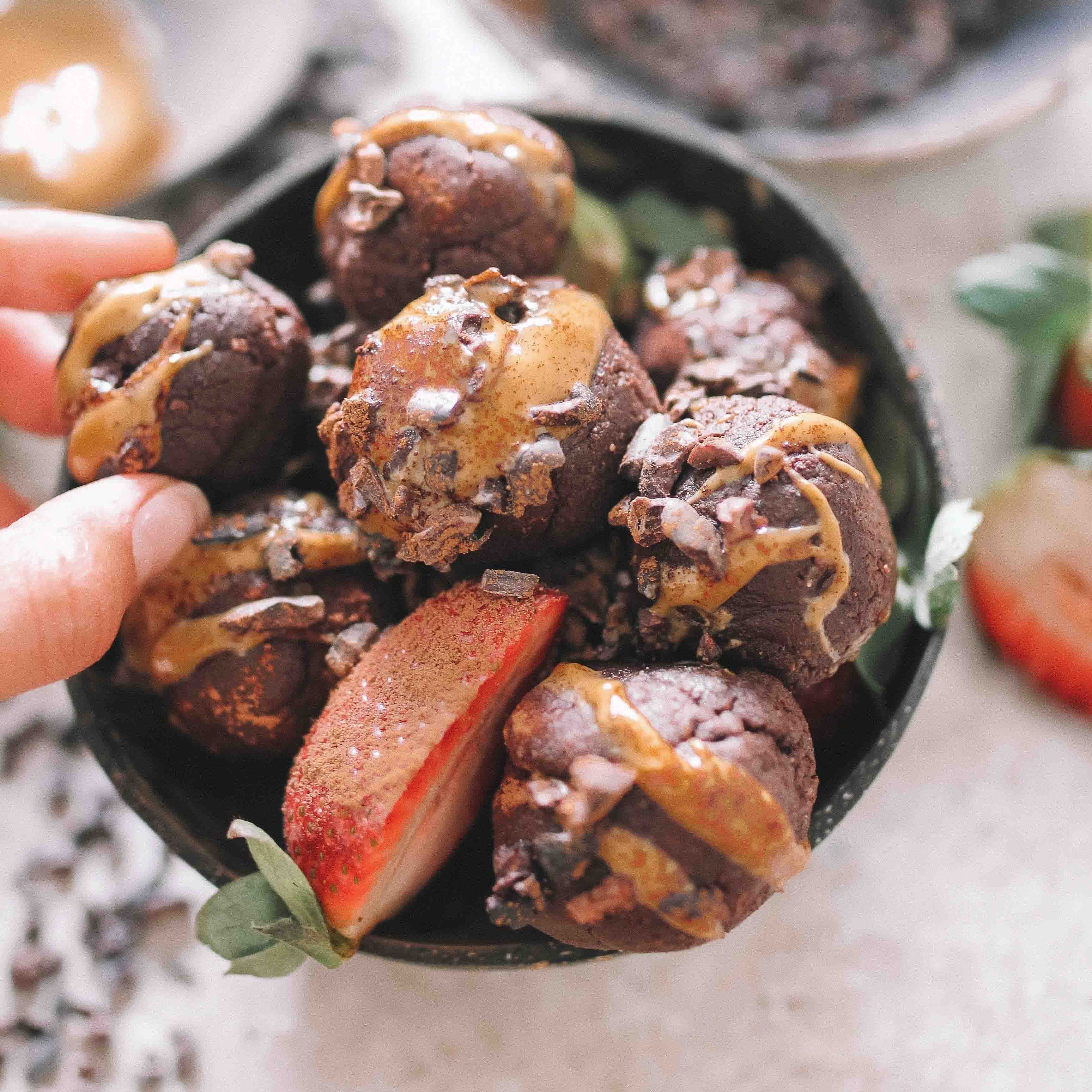 Peanut Butter Cacao Bliss Balls