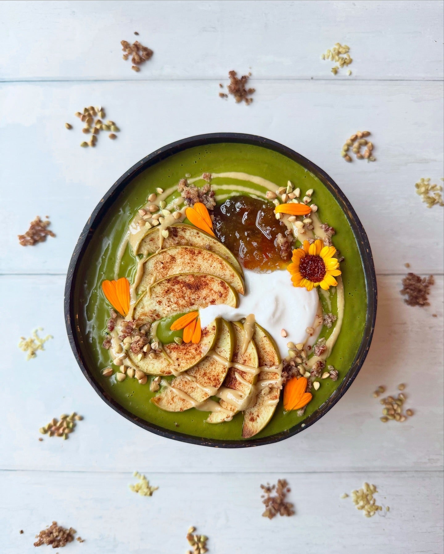 Baked Apples and Tahini Smoothie Bowl